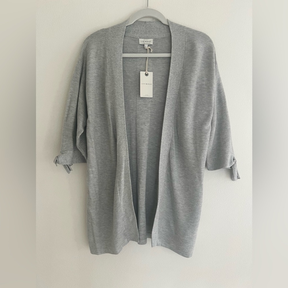 Lucky Brand light gray 3/4 sleeve cardigan. Size small